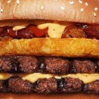 【本日発売】バーガーキング「ハッシュ＆チリ ビッグマウスバーガー」100％ビーフパティ2枚・ハッシュブラウン・チリビーンズの組み合わせ