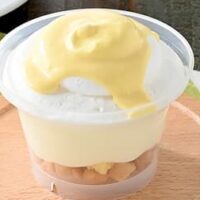 【5月30日新発売】ファミマ 新入荷スイーツ「北海道クリームチーズのとろける生チーズケーキ」「ふわほろエアインチョコサンド(チョコ)」「たべる牧場バナナ」など