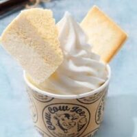 「CowCowサンデースペシャルバニラ」東京ミルクチーズ工場から 季節限定！タヒチ産バニラを使ったケーキをトッピング