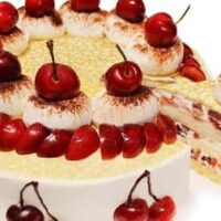 カフェコムサ「アメリカンチェリーのミルクレープ」マスカルポーネクリーム＆コーヒークリームを合わせたティラミスミルクレープ 1日限定販売