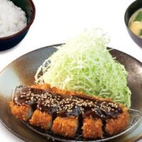 松のや「チキンかつ定食500円SALE」「ロースかつ定食500円SALE」300店舗達成記念！2週連続ワンコインセール
