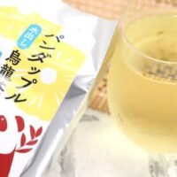 【実食】椿宗善「パンダップル烏龍茶」パイナップルのみずみずしい香り！さらっとさっぱり夏にぴったりな一杯 お酒を割るのにもいいかも
