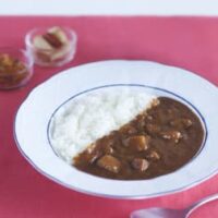 「ボンカレーゴールド 芳醇デミカレー 至福の甘口」ボンカレーブランドから大人向けのビターな甘口新登場！