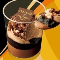 【9月5日新発売】ローソン 新入荷スイーツまとめ「Uchi Cafe×GODIVA ショコラ＆フロマージュムース」「GODIVA ショコラロールパン」「ザクっとハニーチュロッキー」「ウチカフェ 日本のフルーツ 栃木県産幸水」など