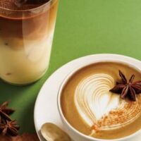 エクセルシオール カフェ 秋の新メニュー「スパイス香る パンプキンラテ」「イタリア栗のモンブラン ～カシスホイップクリーム～」「かぼちゃと紫芋のケーキ」など