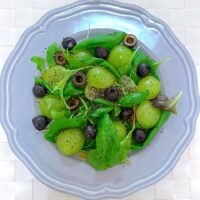 お食事サラダシャインマスカット♪