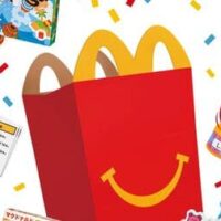 【最新】マクドナルド ハッピーセットまとめ2023年！人気キャラクターのおもちゃ・絵本・図鑑 【2023年11月12日版】