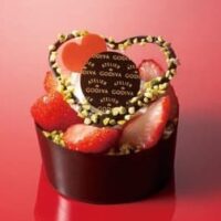 2024年バレンタイン限定！ゴディバから「ゴディバ タルト オ フレーズ」「とろけるチョコレートクリームのケーキ」「トゥ モン クール」の３品が１月10日より販売開始
