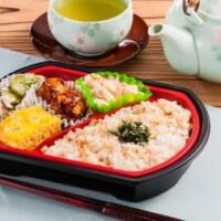 イオン宮城県の高校生が考案した地産地消弁当「海・里山いかすメカジキめし弁当」を商品化、2月15日より東北地方で限定販売開始