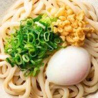 【2024年7月最新】セブン-イレブンの「夏を愉しむ冷たい麺」シリーズ商品まとめ（定番のざるそばから、おしゃれな冷製パスタまで！）