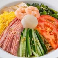【2025年夏】飲食チェーン店 冷麺まとめ!すた丼屋・ジョナサン・ほっかほっか亭・太陽のトマト麺・バーミヤンの5ブランド