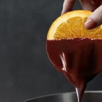 リンツ 夏にしか味わえないショコラフルーツ3選|ジューシーなフルーツ×なめらかなチョコレート