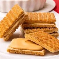 【2025年秋】キャラメルスイーツまとめ「ブラックサンダーミニバー キャラメルバターサンド」「シュガーバターサンドの木 キャラメルブリュレ」など