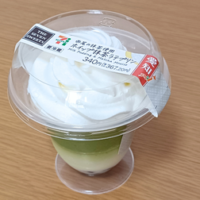クリームたっぷりで食べ応え◎！セブン-イレブン「西尾の抹茶使用　ホイップ抹茶ラテプリン」を食べてみた
