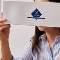 【季節限定】子どもの夢「大きいチョコを丸かじりしたい」を叶えるヨックモックの「エクセレントミルクチョコレート」は顔が隠れるほどのビッグサイズ