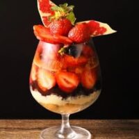 【本日発売】今注目の「あまおう」いちごグルメ3選!パフェ・アフタヌーンティー・ビュッフェで楽しむ贅沢シーズン