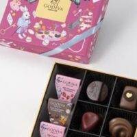 ゴディバ（GODIVA）のバレンタイン2026チョコレート＆ギフト特集！「不思議の国のアリス」のティーパーティ、100周年限定コレクションなど登場