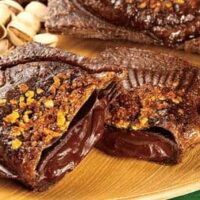 【2026年1月発売】ピスタチオスイーツ新商品まとめ「ピスタチオのチョコクロワッサンたい焼」「ドバイ スタイル チョコレート」など