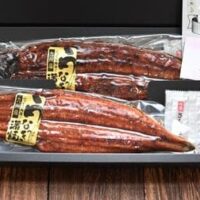 晴れの日うなぎで人生うなぎのぼりに！？美味すぎて無言になってしまう銘品を贈り物に【極上鰻ギフト】実食レビュー付き