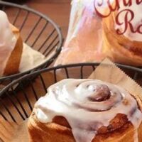 KALDIで人気のおすすめ「冷凍スイーツ」5選！ティラミスケーキやシナモンロール、予約必須のテリーヌドショコラなど