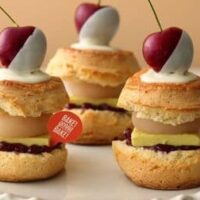 【2026年5月】おすすめ手土産 新商品まとめ第2弾「冷やして食べる くりーむもみじ」「あんバタースコーンサンド ピスタチオバター＆チェリー」など