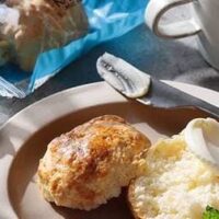 【カルディ】おうちカフェを楽しめる新作冷凍パン4選！～「シナモンロール 紅茶」ほか～