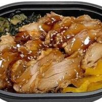 【セブン-イレブン】5月26日～発売！500kcal以下のお弁当＆巻きずし5品～「蒸し野菜と豚しゃぶのサラダごはん」ほか～